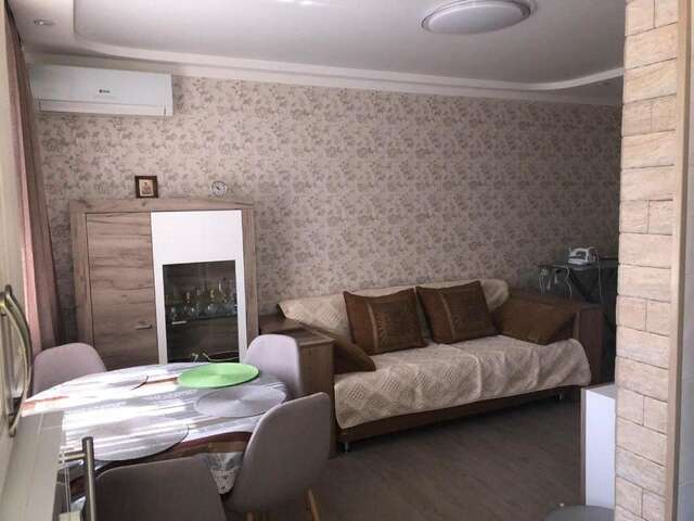 Апартаменты Квартира Бердянск-32